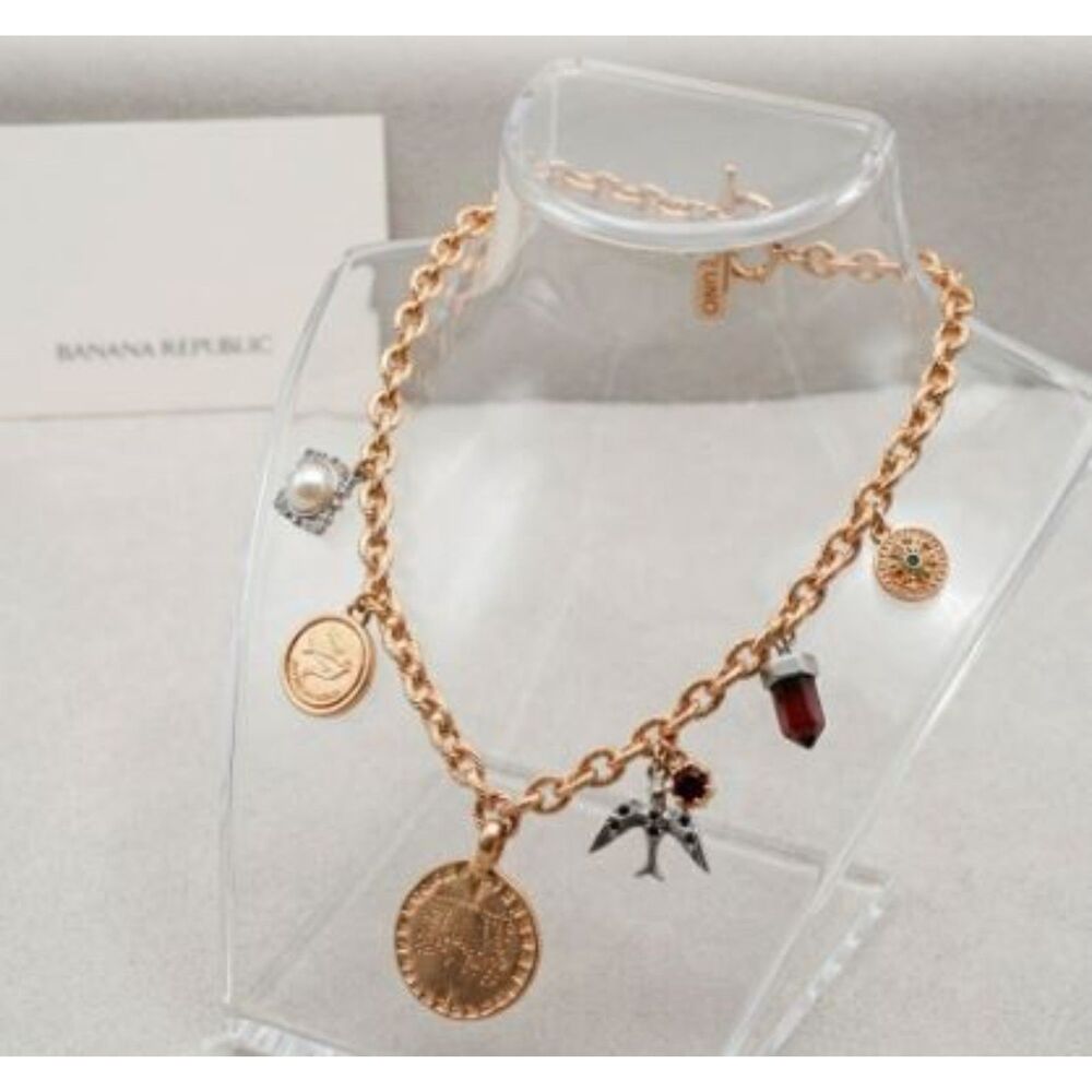 Banana Republic SENTIMENTAL CHARM NECKLACE Crystal Charm Bird Necklace NWT 68